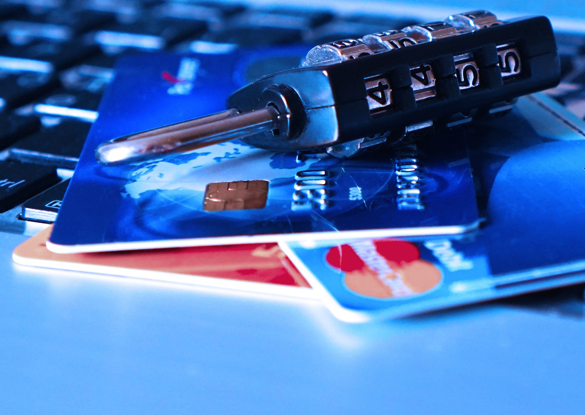 5 dicas que vão te ajudar a entender como controlar os gastos com cartão de crédito<