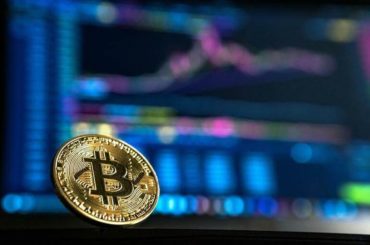 Bitcoin para iniciantes: como começar a investir na moeda virtual